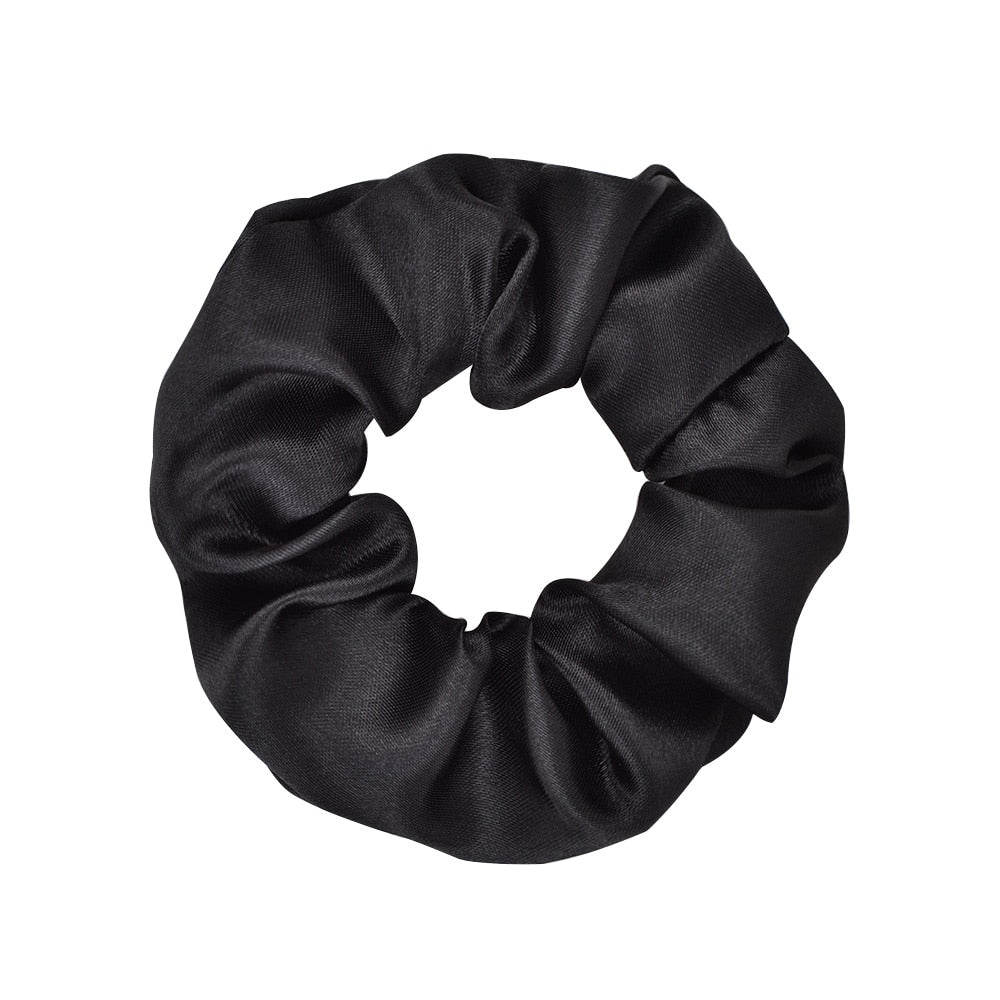 Silk Scrunchie That Won’t Damage Your Hair