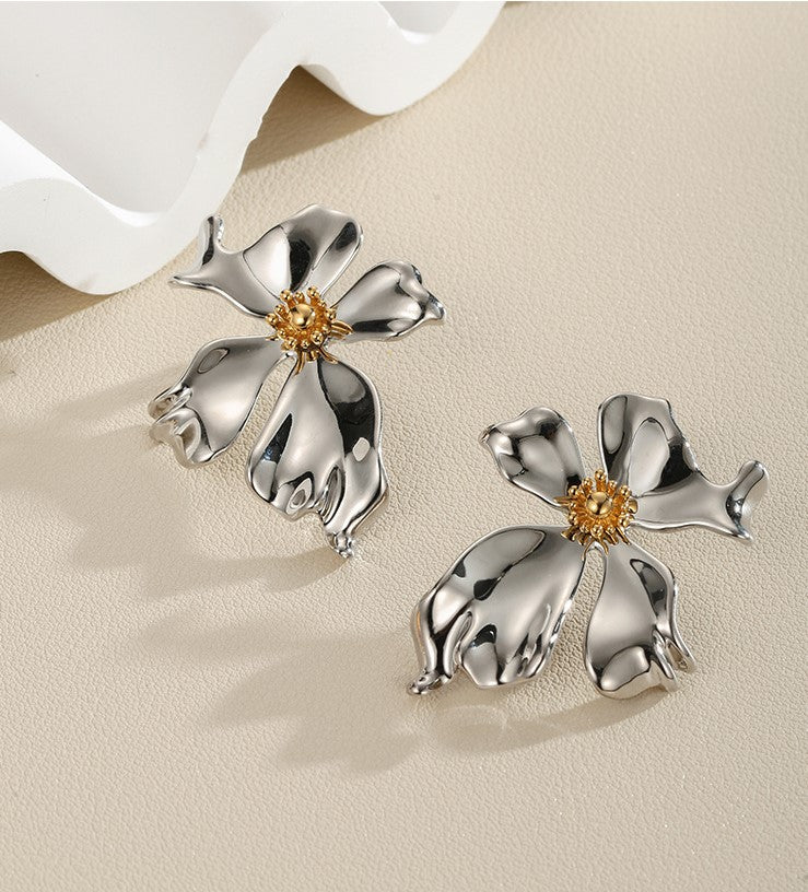 Chic Blossom Earrings